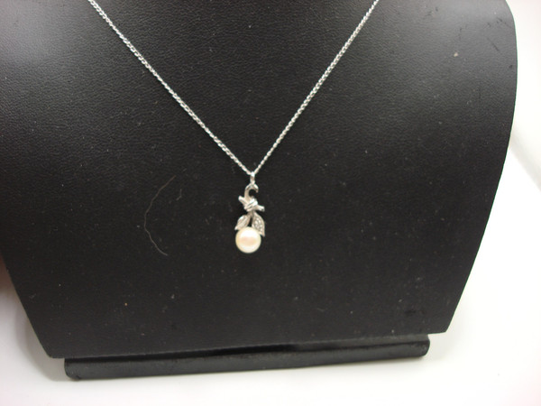 Vintage Sterling Silver Cultured Pearl & Diamond Pendant Necklace | AJC 925