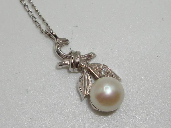 Vintage Sterling Silver Cultured Pearl & Diamond Pendant Necklace | AJC 925