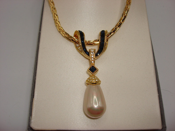 Vintage Nolan Miller Glamour Collection Faux Pearl & Sapphire Pendant Necklace