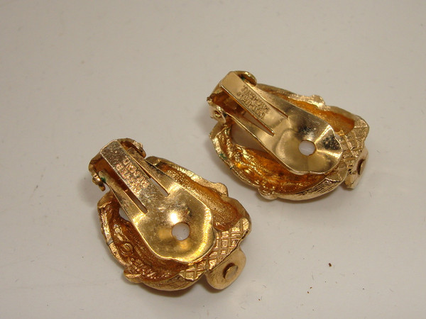 Vintage Napier White Milk Glass Necklace & Earrings Set - Gold Tone, Mint Condition