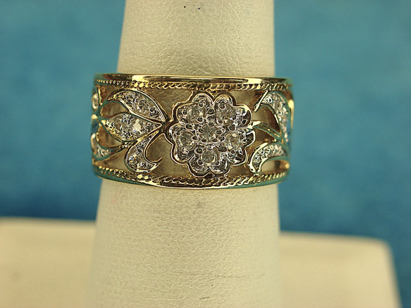 Sparkling Gold Vermeil Filigree Ring - Sterling Silver Size 7