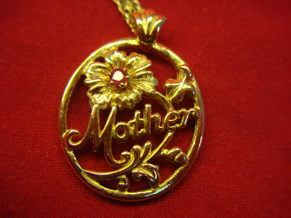 Avon Gold Tone Necklace with 'Mother' Red Stone Pendant & 18
