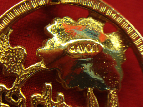 Avon Gold Tone Necklace with 'Mother' Red Stone Pendant & 18