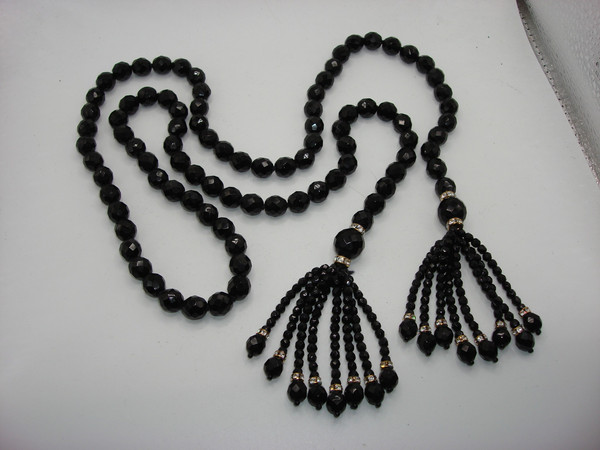 Vintage Joan Rivers Black Czech Glass Lariat Necklace - 45