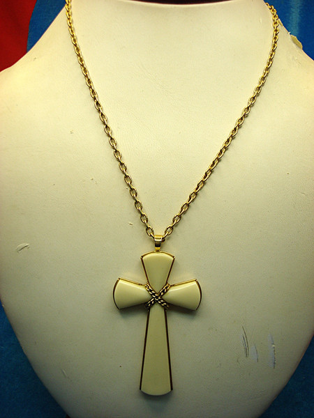 Vintage Avon Gold Tone Cross Necklace, 26 Inch Chain, Cream Accent