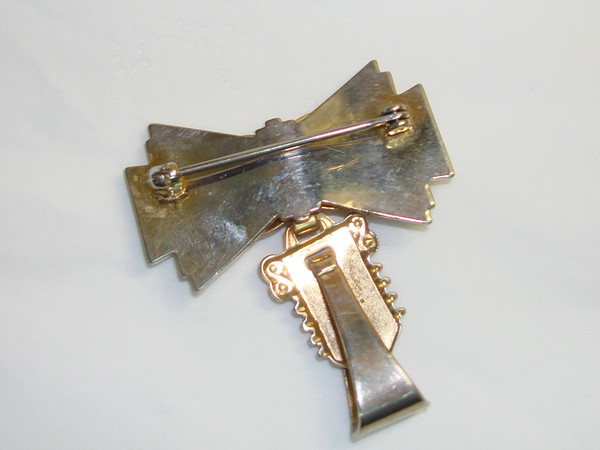 Vintage Victorian Revival Brooch & Earrings Set (1950s-60s) Gold Tone Tailleur d'Épargne