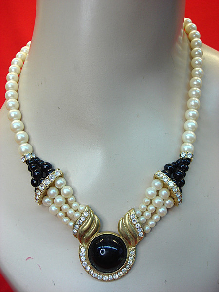 Gold Tone Faux Pearl & Diamond Choker Necklace | Vintage 16 Inch Statement Jewelry