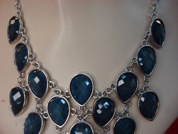 Vintage Silver Tone Necklace with Blue Pear Shaped Stones - 18-20 Inch