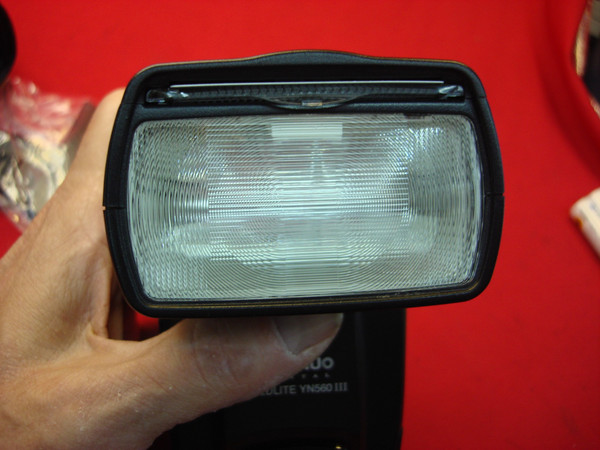 Yongnuo YN560 III Speedlite Flash - Excellent Condition, Works & Ready to Use