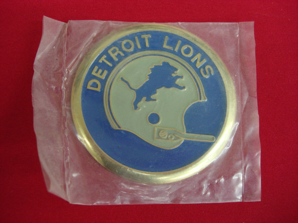 Vintage 1970 Detroit Lions International Crest Helmet Badge - Original Plastic Packaging