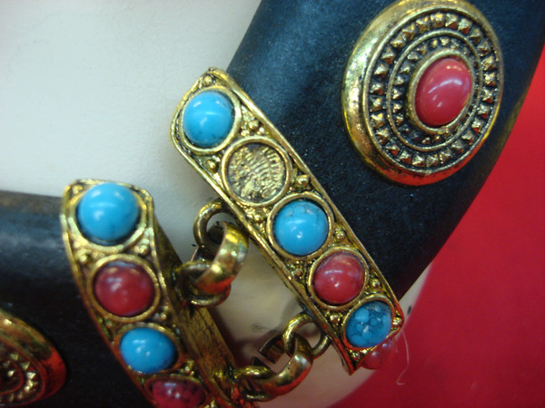 Vintage Red & Blue Bead Necklace - Gold Tone Floral Design, 21-24