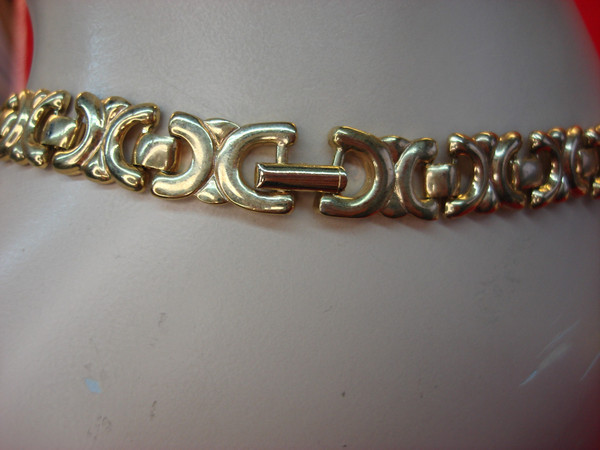 Vintage Gold Tone Necklace with Faux Diamonds & Pearls - 18