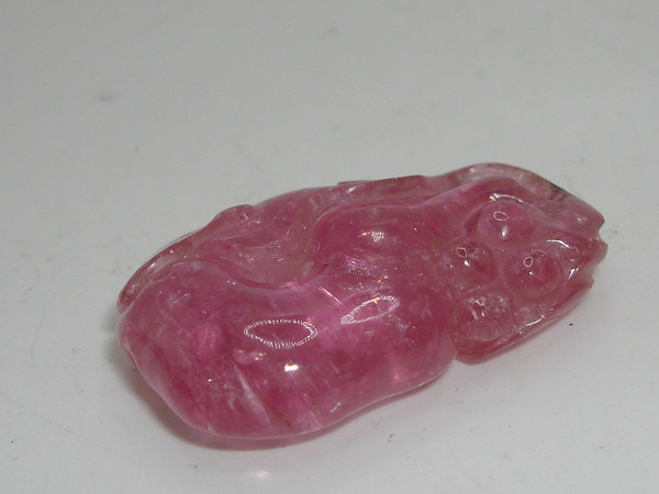 Vintage Chinese Hand-Carved Pink Tourmaline Pendant (4.3g)