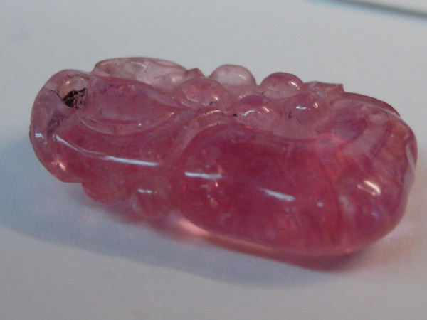 Vintage Chinese Hand-Carved Pink Tourmaline Pendant (4.3g)