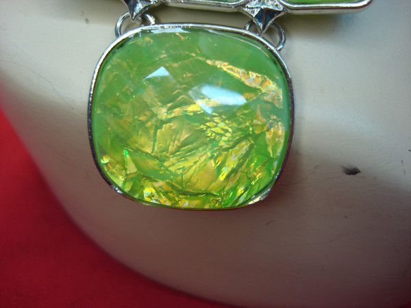 Vintage Silver Tone Necklace with Foiled Green Stones - 17-19 Inch