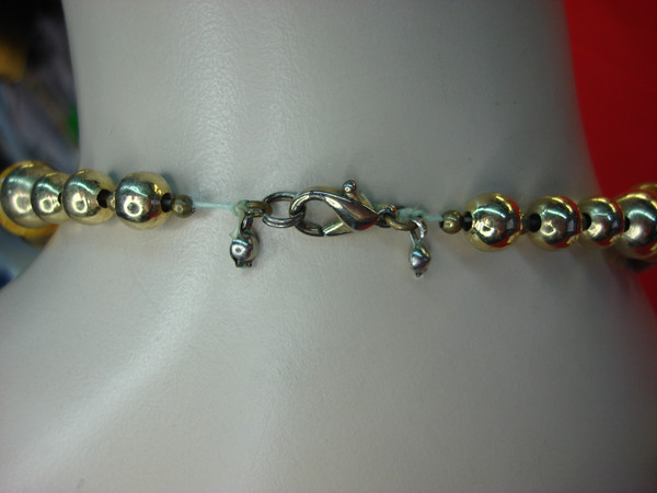Vintage Gold Tone Graduated Bead Necklace w/ Pendant | Statement Jewelry