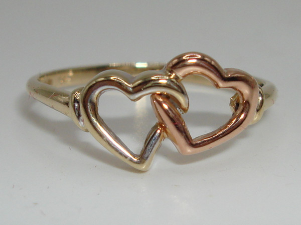 ✨ JCM Signed 10K Tri-Color Gold Hearts Ring (Size 7) - Unique & Stylish  