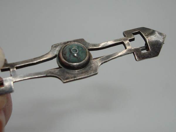 Vintage 1920s Art Deco Sterling Silver Gemstone Pin - Openwork Design