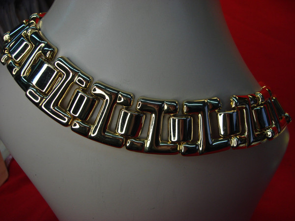 Vintage Gold Tone Choker Necklace - 18 Inch (Pre-Owned)