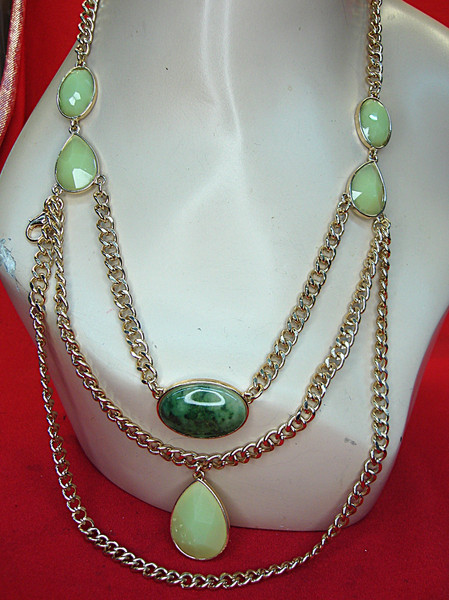 Vintage Gold-Tone Necklace with Jade Stones & Heavy Chain (24-27 inch)
