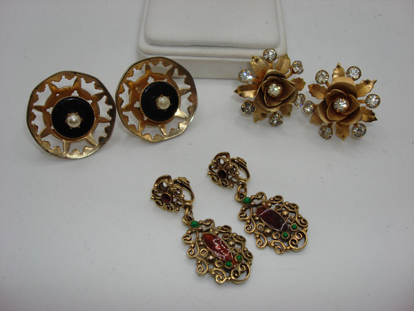 Vintage 1960s-70s Screw Back Earrings Set (4 Pairs) - Gold Tone, Rhinestones & Enamel