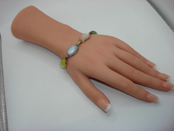 Vintage 1950s Pastel Moonstone Oval Bracelet -  Silver Metal, 7.5