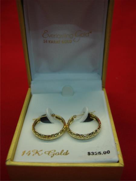 Vintage 14K Yellow Gold Diamond Cut Hoop Earrings (3/4 Inch) - N.O.S.
